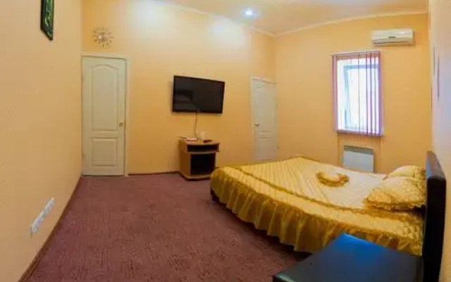 Апартаменты Four Season Apartments Одесса комната для гостей