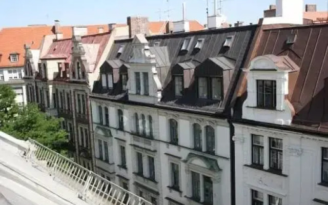 Отель Appartments Isartor вид на фасад