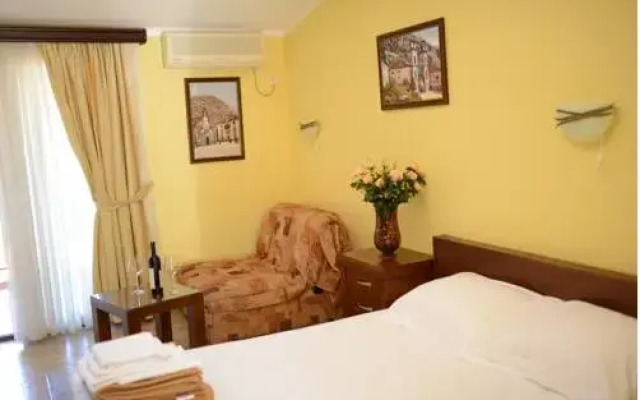 Отель Rooms Dobrotski Dvori комната для гостей