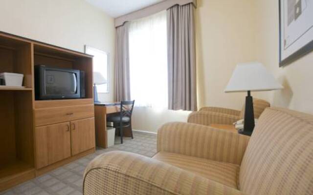 City Center Inn & Suites 2