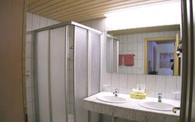 Haus Kristall Ferienwohnungen In Lechtal Alps Austria From 197