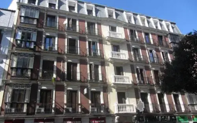 Отель Flat5Madrid вид на фасад