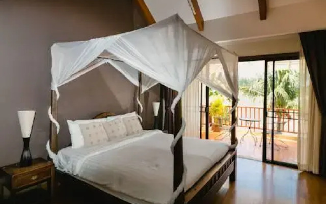 Отель Phuket Marbella Villa комната для гостей