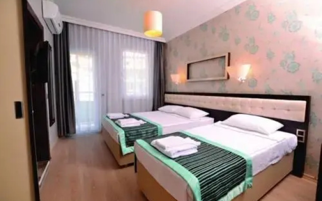 Marinem Diana Hotel комната для гостей