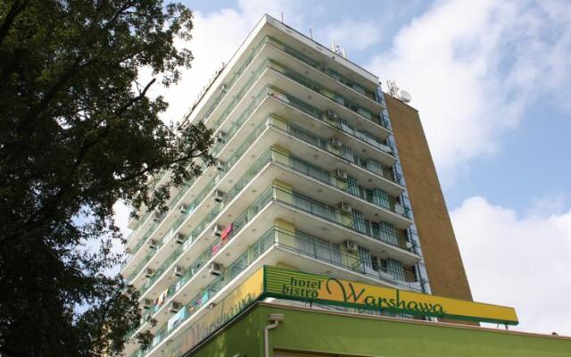 Sunny Varshava Hotel вид на фасад