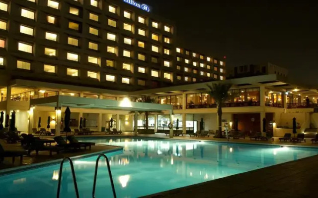 Отель Hilton Garden Inn Ras Al Khaimah бассейн