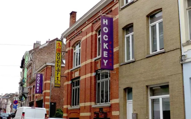 Отель Guesthouse Residence Iris Ixelles вид на фасад