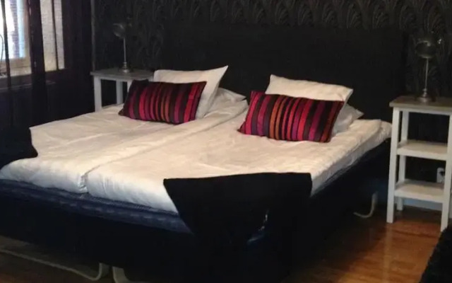 Отель Aprikosen Bed & Breakfast Гётеборг комната для гостей