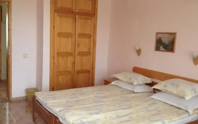Отель Jotina Guest House комната для гостей
