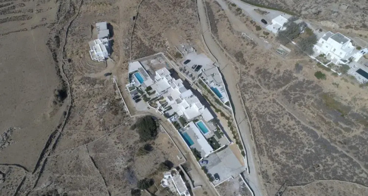 Luxury Villas & Apartments by Live & Travel