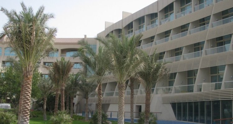 Al Raha Beach Hotel Villas