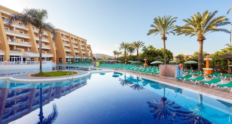 Playa Real Resort