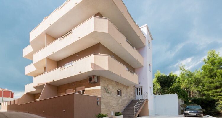 Apartments Villa Kolar