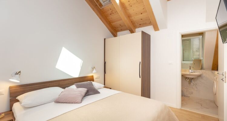 Hedera Estate, Hedera A54