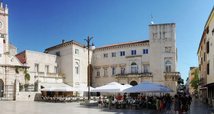 Lovely Apartment In Biograd Na Moru With Balcony