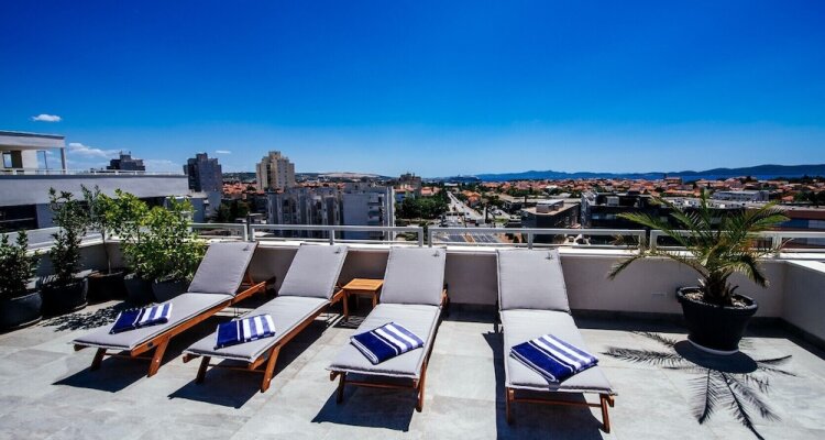 Penthouse Luxury Suite