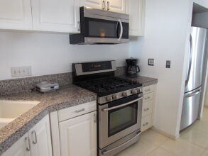 Malibu Panoramic Beach House, фото 12