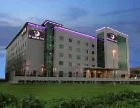 Premier Inn Dubai International Airport, фото 1