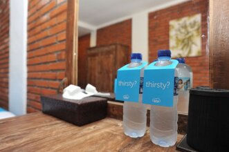 Airy Seminyak Kerobokan Tegal Cupek Gang Karna Bali, фото 14