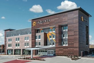 La Quinta Inn & Suites Dallas Grand Prairie North
