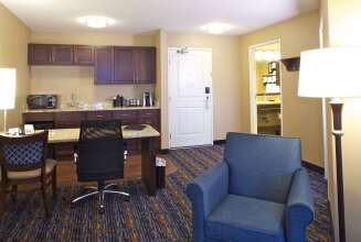 Grandstay Hotel & Suites, фото 3