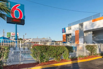 Motel 6 Austin South - Airport