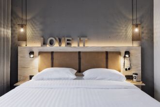 Hotel Moxy Duesseldorf South, фото 4