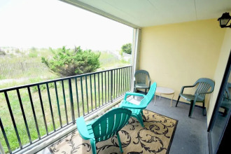 Ocean Trail 102 2 Br condo by RedAwning, фото 7