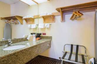 Econo Lodge Portland - I-205, фото 13 Econo Lodge Portland - I-205, фото 13