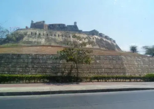 Nice Apt Bocagrande, фото 21