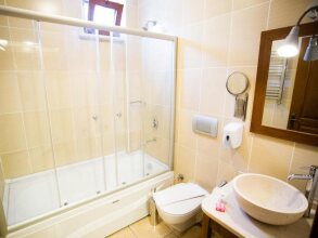 Agora Guesthouse And Hostel, фото 50