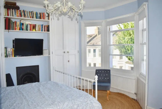 Bright 2 Bedroom House in Central Brighton, фото 3