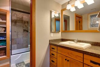 Ski-in, Ski-out Park City 3 Bedroom Townhouse, фото 10 Ski-in, Ski-out Park City 3 Bedroom Townhouse, фото 10