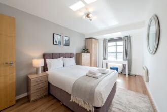 Modern 2 Bedroom Apartment Near Manchester Piccadilly, фото 4