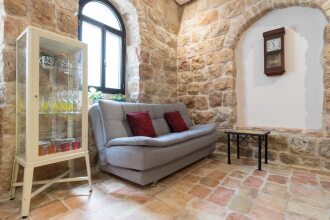 Best Location Jerusalem Stone Apartment, фото 19