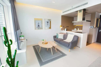 Newly Designed Apartment Walk to the Beach, фото 2 Newly Designed Apartment Walk to the Beach, фото 2