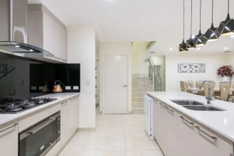 Balcatta 4 Bedroom House, фото 11