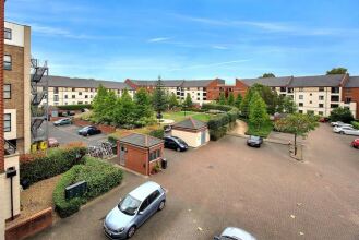 Spacious 2 Bedroom Apartment in Holloway, фото 12