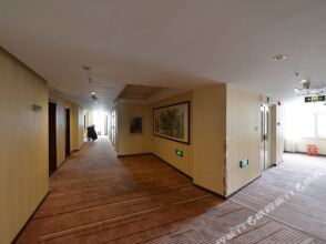 Guantang Holiday Inn, фото 15