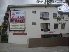 Hollywood 7 Star Motel