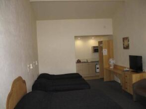 Captains Quarters Motor Inn, фото 39