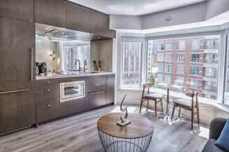 Amazing Suites In Yorkville, фото 41