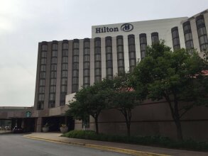 Hilton Rosemont Chicago O'Hare