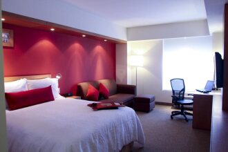 Hampton Inn By Hilton Guadalajara Expo, фото 35