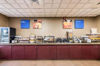 Comfort Inn & Suites, фото 18