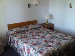 Embassy Motel, фото 2