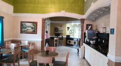 Deluxe 6 Inn & Suites, фото 46 Deluxe 6 Inn & Suites, фото 46