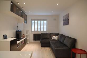 Modern Clapham Jct Apt with Parking, фото 2