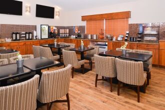 Best Western Plus Sidney Lodge, фото 20