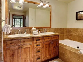 Abode on Empire Pass, фото 39 Abode on Empire Pass, фото 39